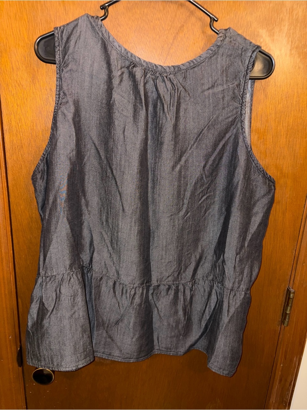 Time and Tru Charcoal Gray Sleeveless Peplum Tank - Picture 3 of 4
